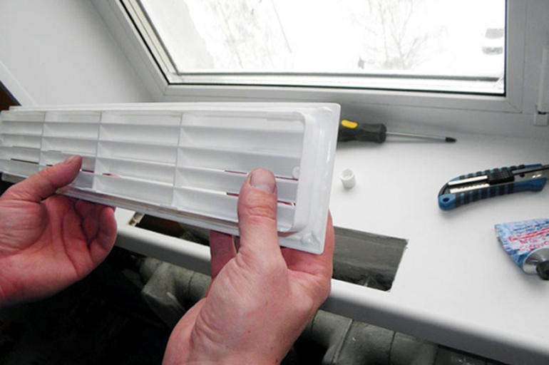 Pourquoi les fenêtres en plastique transpirent