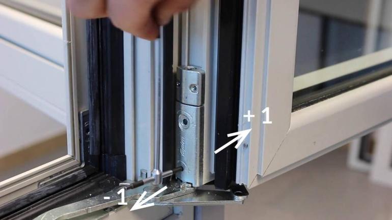 Comment ajuster la fenêtre en plastique