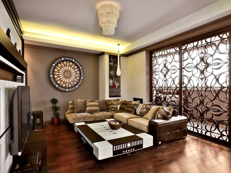 Salle dans des tons marron et beige