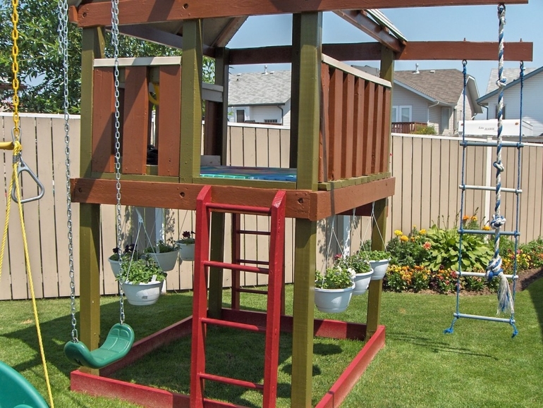 Créer un terrain de jeu dans le pays de vos propres mains