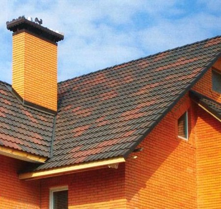 Toit d'une maison privée - photo Toit d'une maison privée - photo