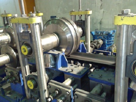 Production de canal courbé Production de canal courbé