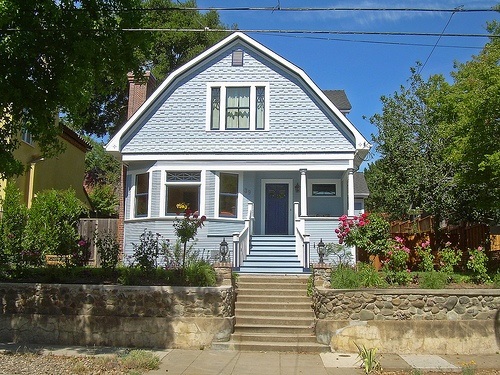 Vue générale du toit cassé Vue générale du toit cassé