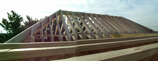 Chevrons d'un toit en croupe Chevrons d'un toit en croupe