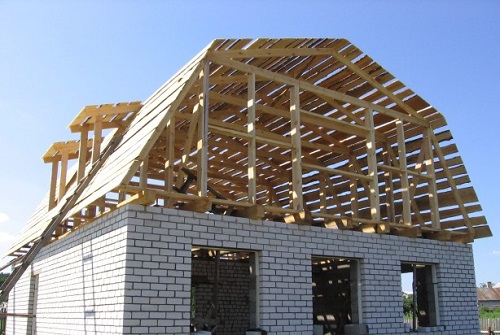 Toit mansardé - photo Toit mansardé - photo