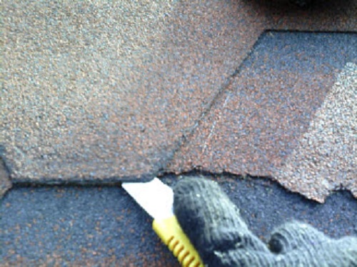 Remplacement des tuiles endommagées Remplacement des tuiles endommagées