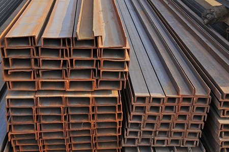 Canal ordinaire en forme de U Canal ordinaire en forme de U