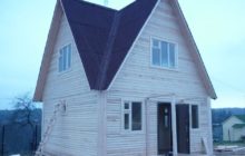 Toit à trois façades