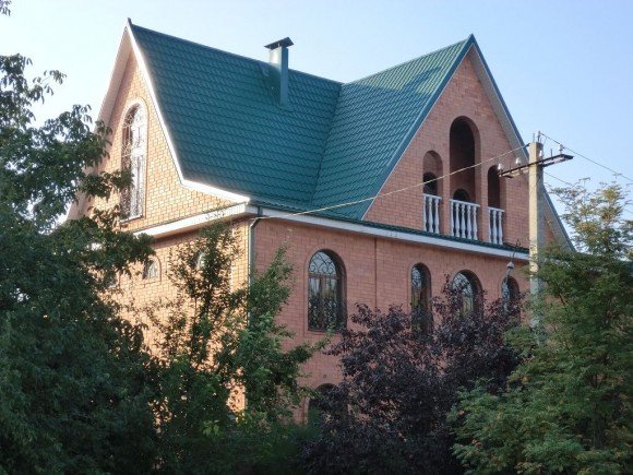 Toit à pignons multiples