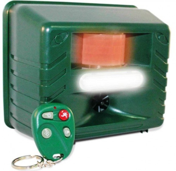 Répulsif ultrasonique pour chauves-souris et rongeurs