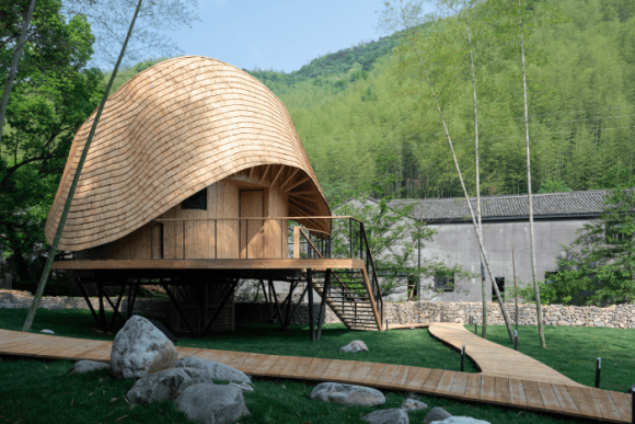 Toit inhabituel d'une maison privée