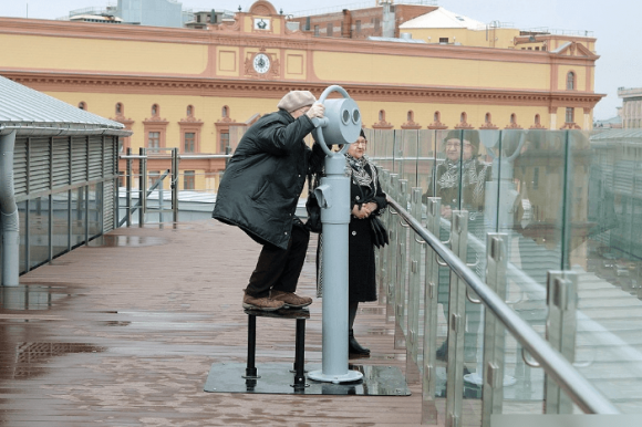 Terrasse d'observation sur le toit du magasin central pour enfants à Moscou