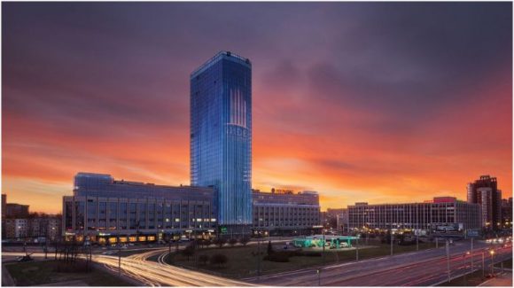 Tour du leader à Saint-Pétersbourg