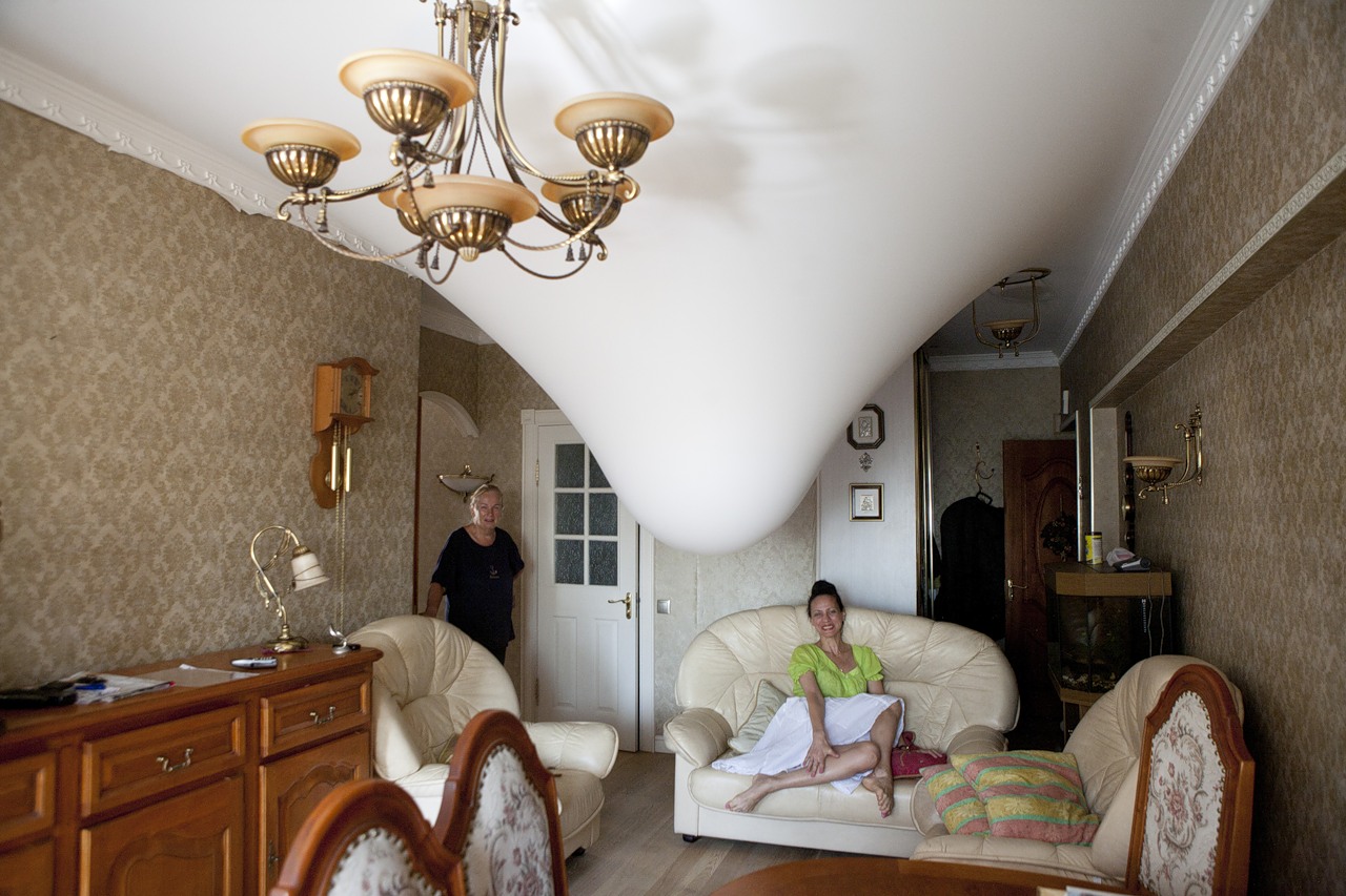 inondé le plafond suspendu